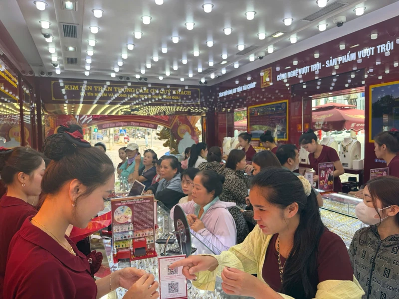 Bản tin thị trường vàng sáng 23/6/2026: Giá vàng quay đầu giảm nhẹ